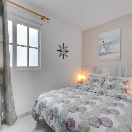 Daire 100m To A Spacious Apartm Playa de San Juan (Tenerife)