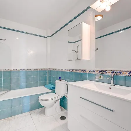 100m To A Spacious Apartm *