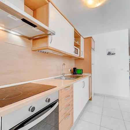 100m To A Spacious Apartm פלאייה דה סאן חואן