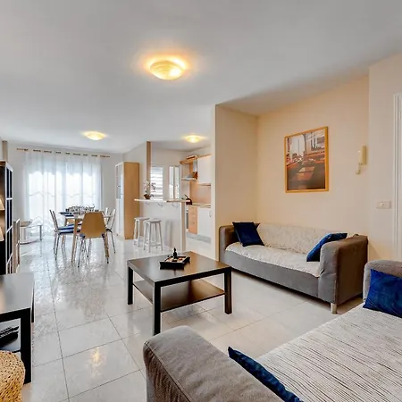 Apartment 100m To A Spacious Apartm