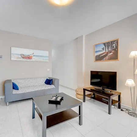 100m To A Spacious Apartm